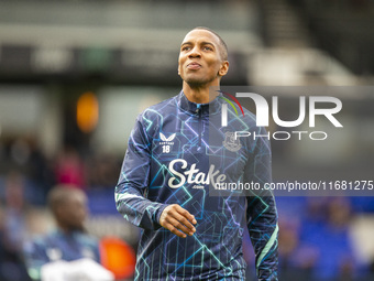 Ashley Young of Everton interacts with the supporters before the Premier League match between Ipswich Town and Everton at Portman Road in Ip...