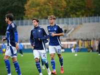 Nico Paz of Calcio Como warms up before the Italian Serie A football match between Calcio Como and Parma Calcio 1913 in Como, Italy, on Octo...