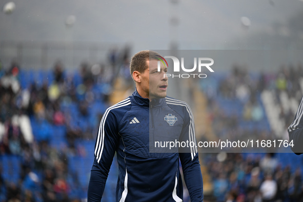 Andrea Belotti of Calcio Como warms up before the Italian Serie A football match between Calcio Como and Parma Calcio 1913 at the Giuseppe S...