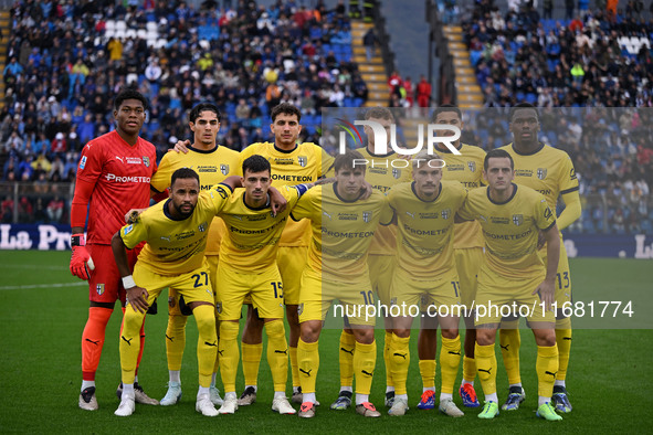 The lineup of Parma Calcio 1903 is present during the Italian Serie A football match between Calcio Como and Parma Calcio 1913 at the Giusep...