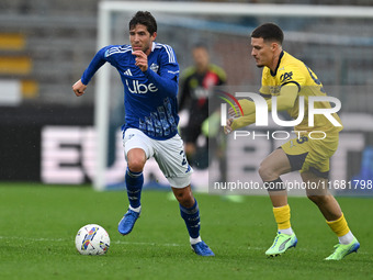 Sergi Roberto of Calcio Como participates in the Italian Serie A football match between Calcio Como and Parma Calcio 1913 at the Giuseppe Se...