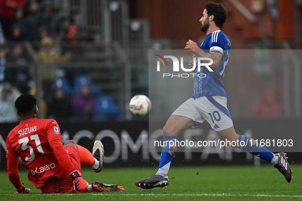 Patrick Cutrone of Calcio Como participates in the Italian Serie A football match between Calcio Como and Parma Calcio 1913 in Como, Italy,...