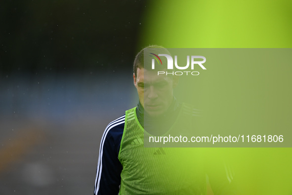 Andrea Belotti of Calcio Como warms up before the Italian Serie A football match between Calcio Como and Parma Calcio 1913 at the Giuseppe S...