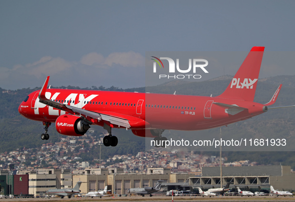 An Airbus A321-251N from Play company lands at Barcelona airport in Barcelona, Spain, on September 2, 2024. 