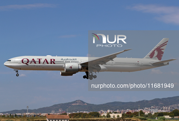 A Boeing 777-3DZ(ER) from Qatar Airways lands at Barcelona airport in Barcelona, Spain, on September 2, 2024. 