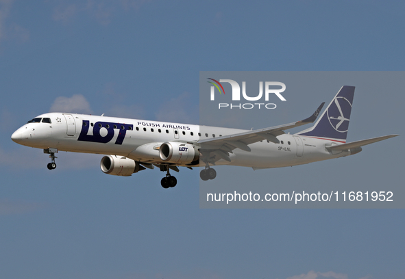 An Embraer E195LR from LOT company lands at Barcelona airport in Barcelona, Spain, on September 2, 2024. 