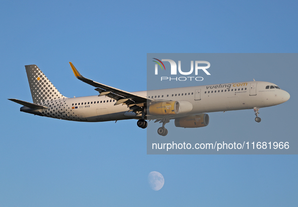 An Airbus A321-231 from Vueling lands at Barcelona airport in Barcelona, Spain, on September 14, 2024. 