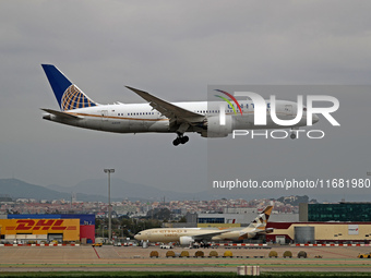 A Boeing 787-8 Dreamliner from United Airlines lands at Barcelona airport in Barcelona, Spain, on October 15, 2024. (