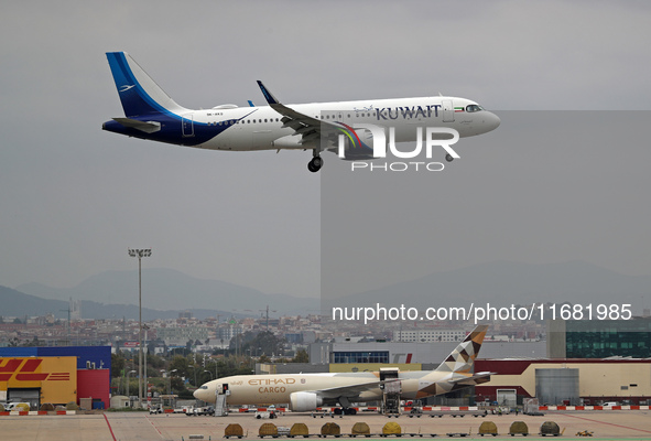 An Airbus A320-251N from Kuwait Airways lands at Barcelona airport in Barcelona, Spain, on October 15, 2024. 