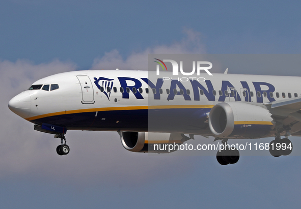 A Boeing 737 MAX 8-200 from Ryanair lands at Barcelona airport in Barcelona, Spain, on August 30, 2024. 