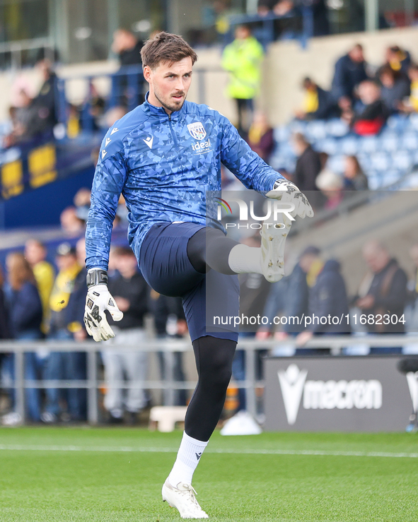 #23, Joe Wildsmith of WBA warms up during the Sky Bet Championship match between Oxford United and West Bromwich Albion at the Kassam Stadiu...