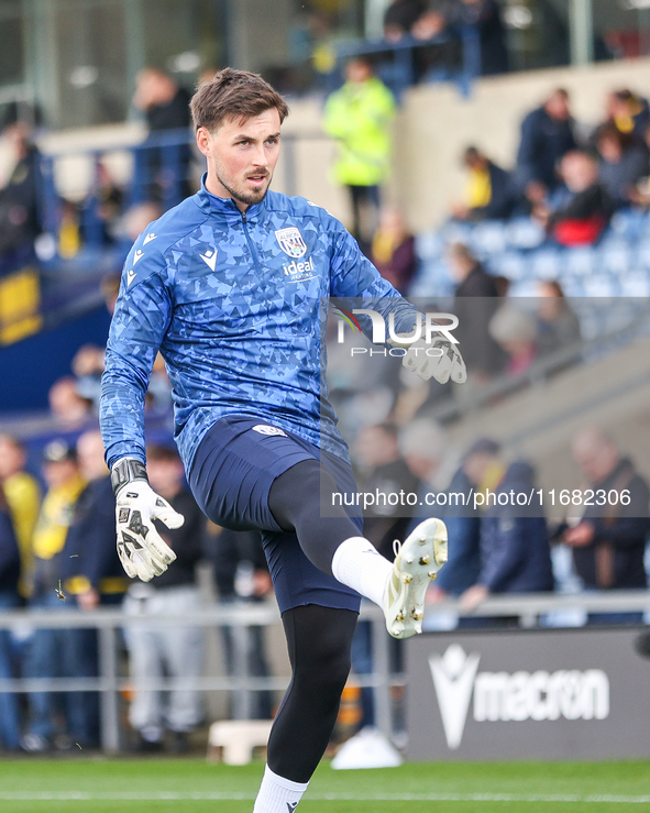 #23, Joe Wildsmith of WBA warms up during the Sky Bet Championship match between Oxford United and West Bromwich Albion at the Kassam Stadiu...