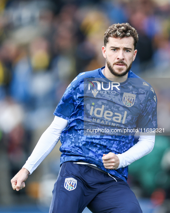 Mikey Johnston of WBA warms up during the Sky Bet Championship match between Oxford United and West Bromwich Albion at the Kassam Stadium in...