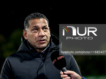 RKC trainer Henk Fraser is present during the match between RKC and Twente at the Mandemakers Stadium for the 2024-2025 season in Waalwijk,...