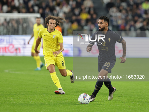 Douglas Luiz participates in the Serie A 2024-2025 match between Juventus and Lazio in Turin, Italy, on October 19, 2024. 