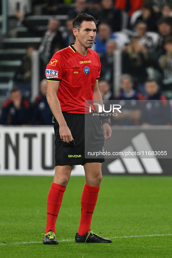 Referee Juan Luca Sacchi officiates during the 8th day of the Serie A Championship between Juventus F.C. and S.S. Lazio at Allianz Stadium i...