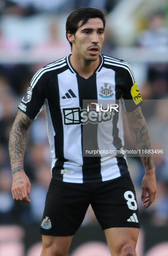 Sandro Tonali of Newcastle United participates in the Premier League match between Newcastle United and Brighton and Hove Albion at St. Jame...