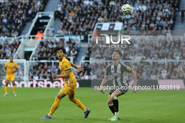 Newcastle United's Tino Livramento waits for the ball to land during the Premier League match between Newcastle United and Brighton and Hove...