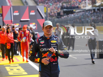 Max Verstappen of the Netherlands drives the Oracle Red Bull Racing RB20 Honda RBPT during the Formula 1 Pirelli United States Grand Prix 20...