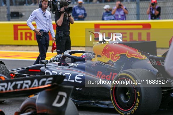 Max Verstappen of the Netherlands drives the Oracle Red Bull Racing RB20 Honda RBPT during the Formula 1 Pirelli United States Grand Prix 20...