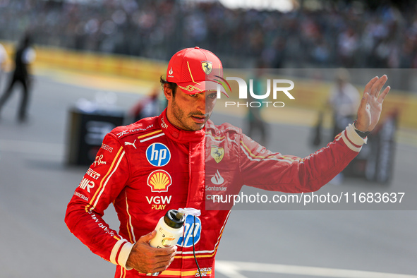 Carlos Sainz Jr. of Spain drives the (55) Scuderia Ferrari SF-24 Ferrari during the Formula 1 Pirelli United States Grand Prix 2024 in Austi...