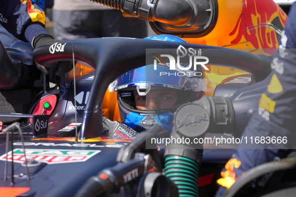 Max Verstappen of the Netherlands drives the Oracle Red Bull Racing RB20 Honda RBPT during the Formula 1 Pirelli United States Grand Prix 20...