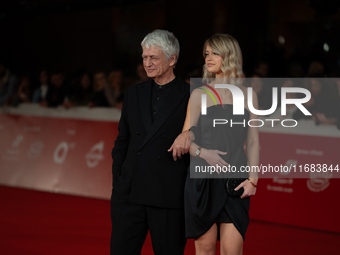 Fabrizio Bentivoglio attends the ''Eterno Visionario'' red carpet during the 19th Rome Film Festival at Auditorium Parco Della Musica in Rom...