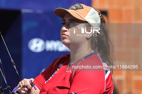 Ella Gibson of Great Britain competes against Dafne Quintero of Mexico (not in picture) during the compound women's quarterfinals match on t...