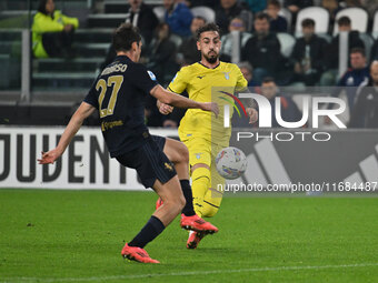 Andrea Cambiaso of Juventus F.C. and Gaetano Castrovilli of S.S. Lazio are in action during the 8th day of the Serie A Championship between...