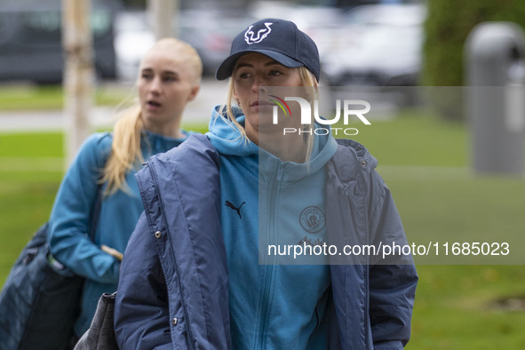 Chloe Kelly #9 of Manchester City W.F.C. arrives at the Joie Stadium in Manchester, England, on October 20, 2024, during the Barclays FA Wom...