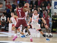 01 JD Notae of Trapani Shark and 02 Davide Alviti of Openjobmetis Varese compete during the LBA Italy Championship match between Openjobmeti...