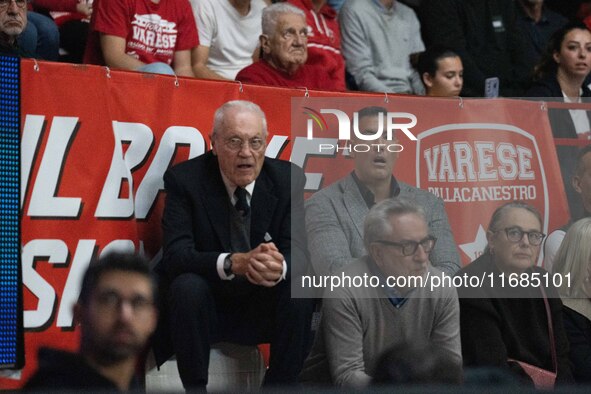 Toto Bulgheroni and Luis Scola are present during the LBA Italy Championship match between Openjobmetis Varese and Trapani Shark in Varese,...