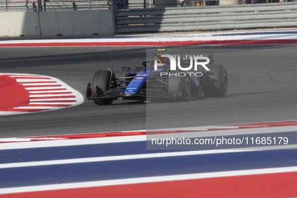 Franco Colapinto of Argentina drives the (43) Williams Racing FW46 Mercedes during the qualifying for the Formula 1 Pirelli United States Gr...