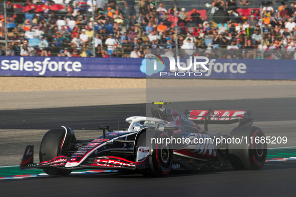 Nico Hulkenberg of Germany drives the (27) MoneyGram Haas F1 Team VF-24 Ferrari during the qualifying for the Formula 1 Pirelli United State...