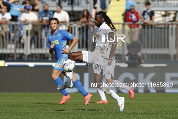 Frank Zambo Anguissa of Napoli plays during the Serie A soccer match between Empoli FC and SSC Napoli at Stadio Carlo Castellani in Empoli,...