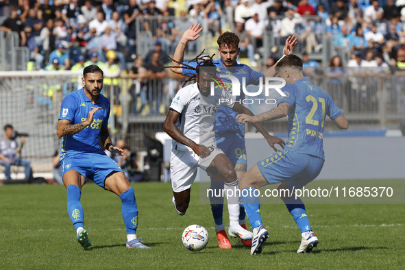 Frank Zambo Anguissa of Napoli plays during the Serie A soccer match between Empoli FC and SSC Napoli at Stadio Carlo Castellani in Empoli,...