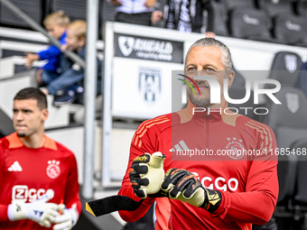 AFC Ajax Amsterdam goalkeeper Remko Pasveer plays during the match between Heracles Almelo and Ajax at the Asito Stadium for the Dutch Eredi...