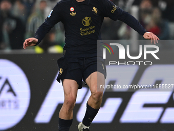 Kenan Yildiz of Juventus FC is in action during the Juventus FC vs. SS Lazio match, the 8th round of the Italian Lega Serie A Enilive 24/25,...