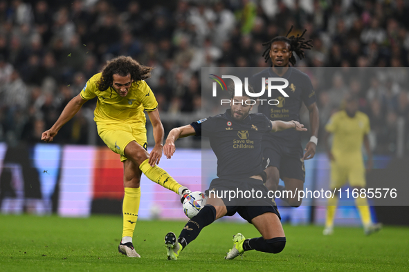 Matteo Guendouzi of SS Lazio and Manuel Locatelli of Juventus FC battle for the ball during the Juventus FC - SS Lazio match, 8th turn of It...