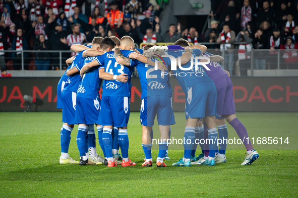 The Lech Poznan team huddles during the game between KS Cracovia and Lech Poznan in Krakow, Poland, on October 19, 2024. This is a PKO BP Ek...