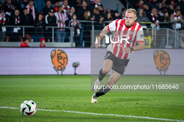 Mick van Buren participates in the game between KS Cracovia and Lech Poznan in Krakow, Poland, on October 19, 2024. This is a PKO BP Ekstrak...