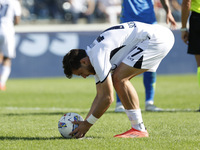 Napoli's Khvicha Kvaratskhelia scores their first goal on a penalty during the Serie A soccer match between Empoli FC and SSC Napoli at Stad...