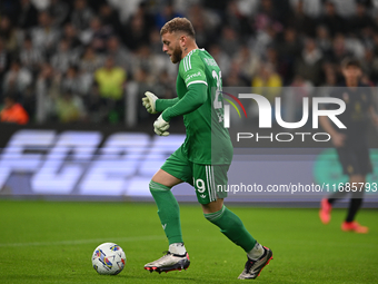 Michele Di Gregorio of Juventus FC is in action during the Juventus FC vs. SS Lazio match, the 8th turn of the Italian Lega Serie A Enilive...