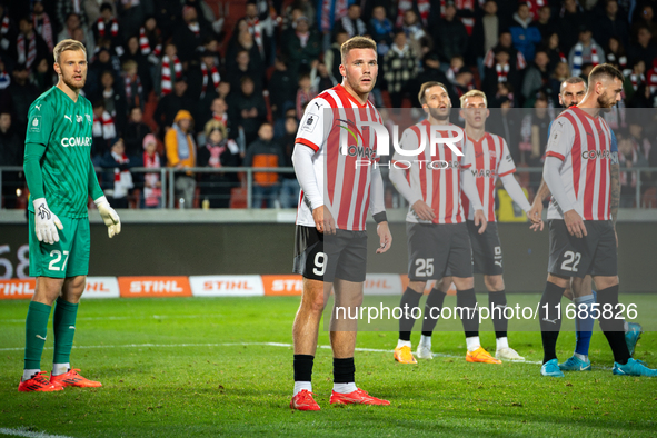 Cracovia players participate in the game between KS Cracovia and Lech Poznan in Krakow, Poland, on October 19, 2024. This is a PKO BP Ekstra...