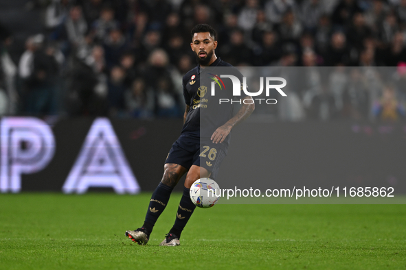 Douglas Luiz of Juventus FC is in action during the match between Juventus FC and SS Lazio in the 8th round of the Italian Lega Serie A Enil...