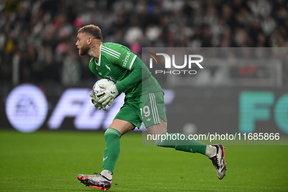 Michele Di Gregorio of Juventus FC is in action during the Juventus FC vs. SS Lazio match, the 8th turn of the Italian Lega Serie A Enilive...