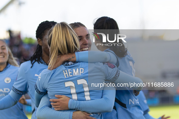 Jill Roord #10 of Manchester City W.F.C. celebrates her goal with teammates during the Barclays FA Women's Super League match between Manche...