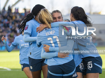 Jill Roord #10 of Manchester City W.F.C. celebrates her goal with teammates during the Barclays FA Women's Super League match between Manche...