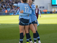 Jill Roord #10 of Manchester City W.F.C. celebrates her goal with teammates during the Barclays FA Women's Super League match between Manche...