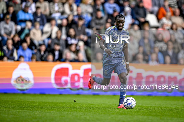 AFC Ajax Amsterdam forward Bertrand Traore plays during the match between Heracles Almelo and Ajax at the Asito Stadium for the Dutch Erediv...